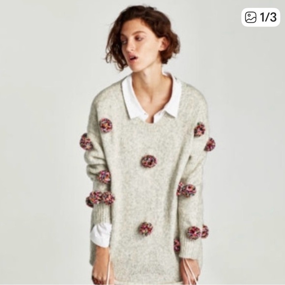 Zara Sweaters - Zara Knits PomPom Sweater size small